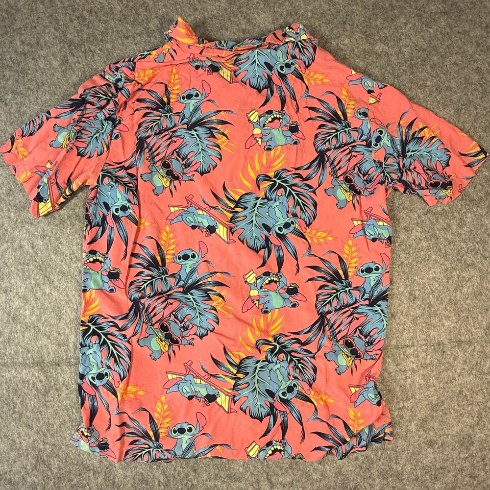 Disney Stitch Shirt Mens Medium Pink Tropical Hawaiian Button Down Short Sleeve - Picture 9 of 9